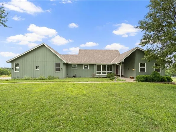28035 W 89th St, De Soto, KS 66018