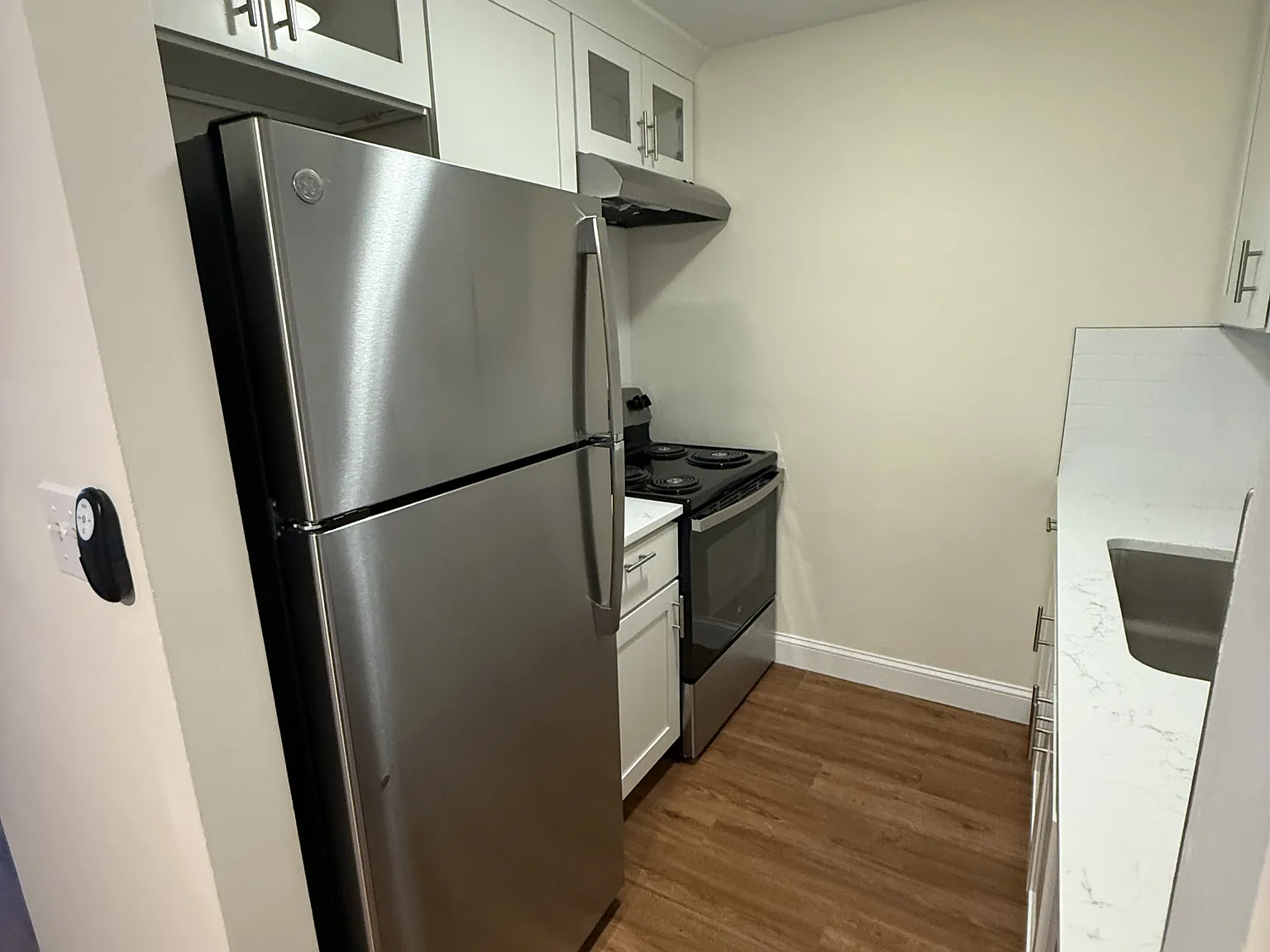 116 Trapelo Rd - 4 — Photo 2