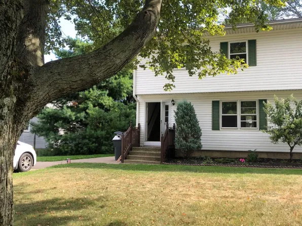 3381-3383 Hartman Rd, Erie, PA 16510