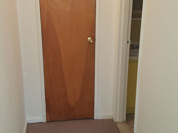 2 Closets