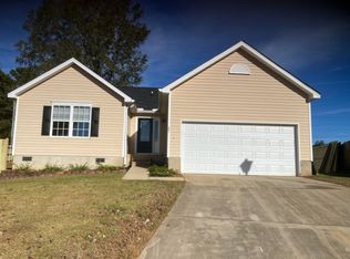 501 Turkey Pointe Ln, Chapin, SC 29036