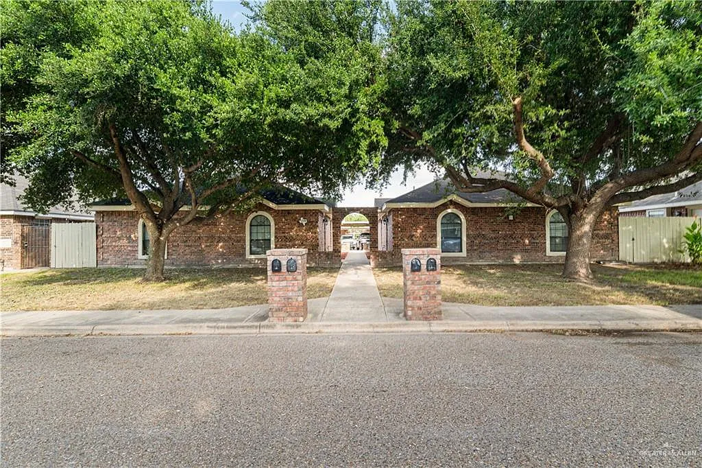 2 bed, 2.0 bath, 915 sqft, $800 — Photo 1