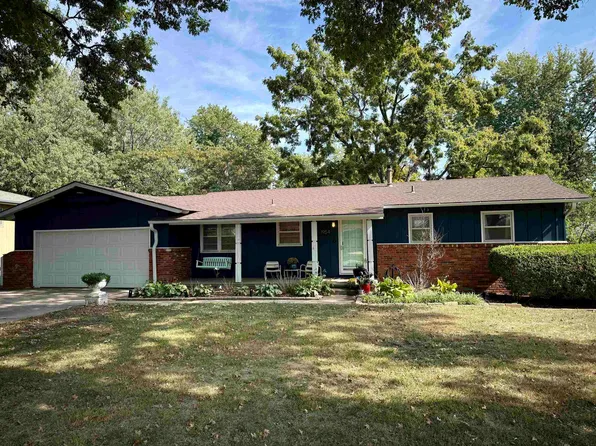 1954 N Belmont St, El Dorado, KS 67042