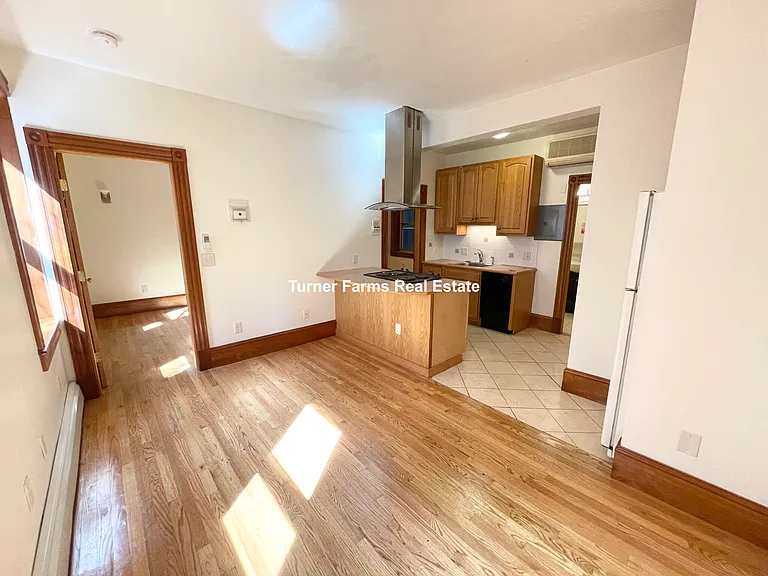 97 Myrtle St #1R — Photo 5