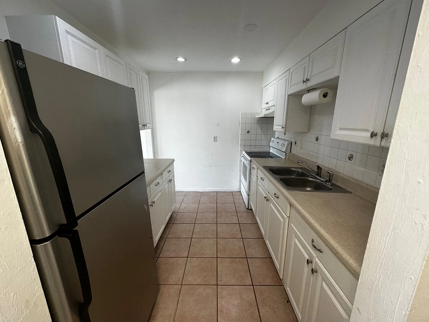 1157 S Loop Blvd. - 1157 — Photo 4