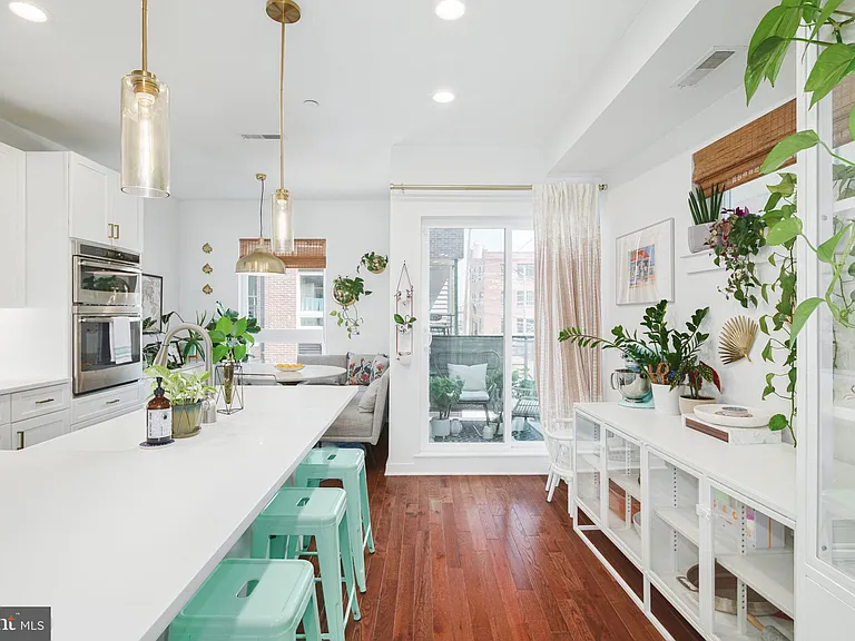 159 E Allen St #1 — Photo 14
