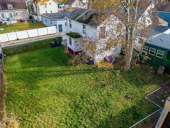 3rd image of 19 Jenney St