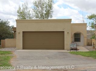 1617 Skyview Cir NE, Rio Rancho, NM 87144