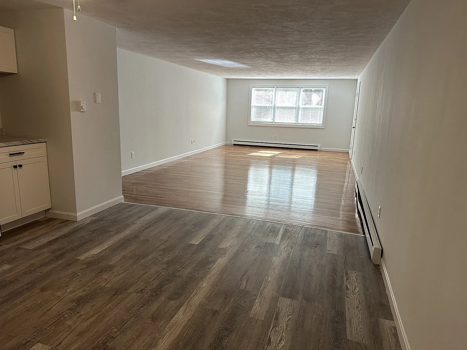 2 bed, 1000 sqft, $2,100 — Photo 3