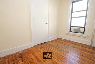 Rented by Jonis Realty