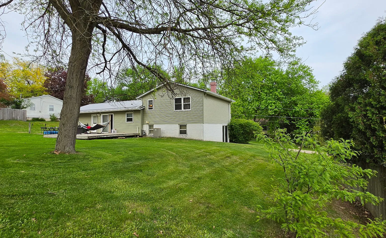 3590 Park Ave — Photo 4