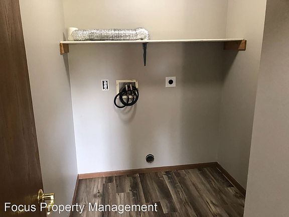 4th image of 1684 Huckleberry Ave #205