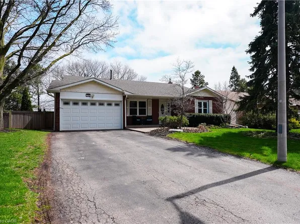 1266 Lakeview Dr, Oakville, ON L6H 2M8