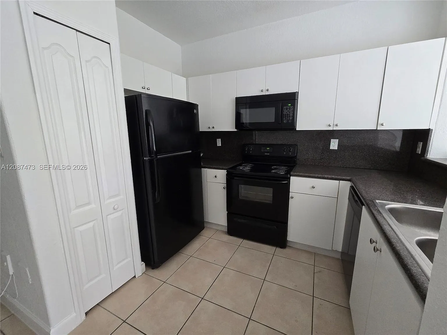 Shoma Condo At Keys Cove — Photo 4