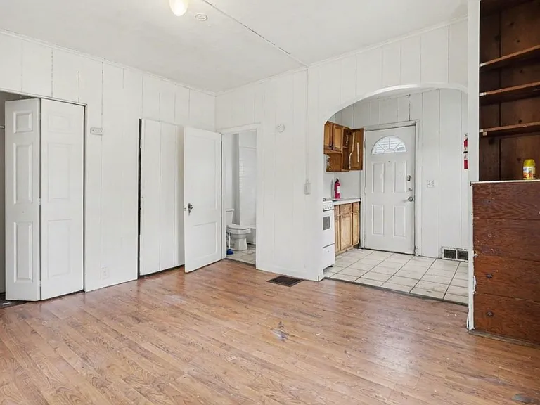 458 Clinton Ave #3 — Photo 1