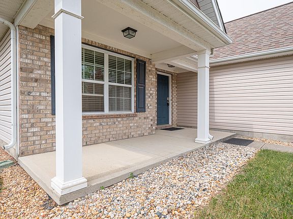 4th image of 646 Sonoma Ln