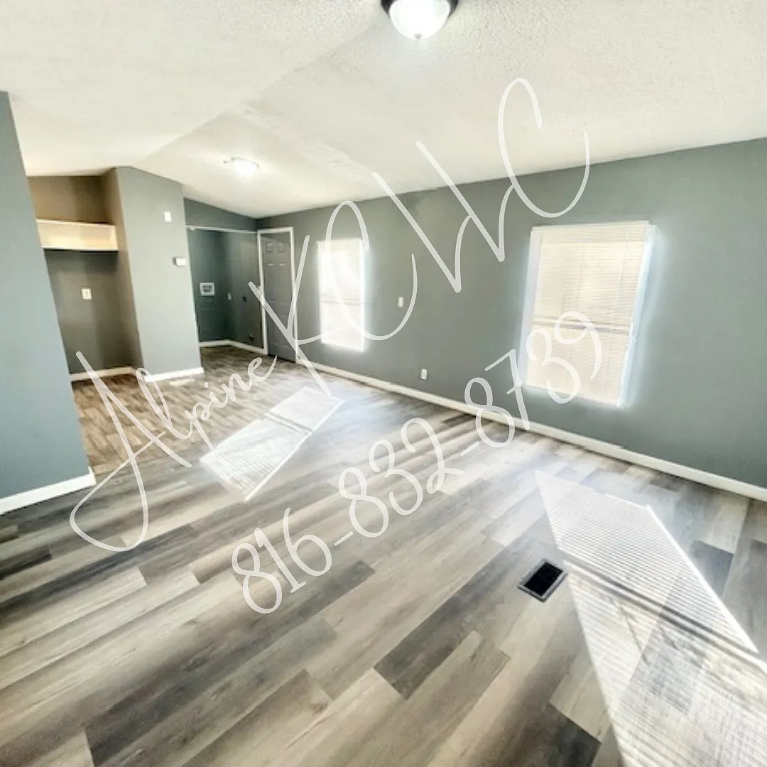 2 bed, 850 sqft, $825 — Photo 2