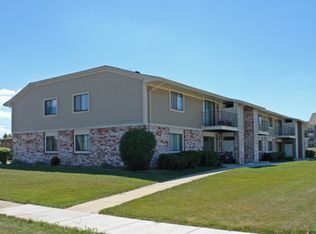 3050 86th St APT 16, Sturtevant, WI 53177