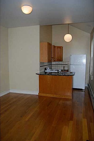 2nd image of 24 King St APT 2