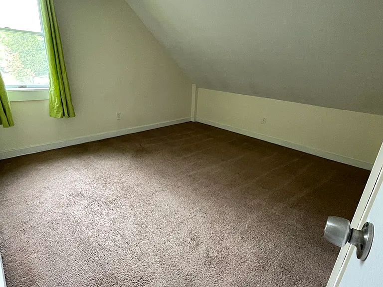 979 Barnestown Rd — Photo 10