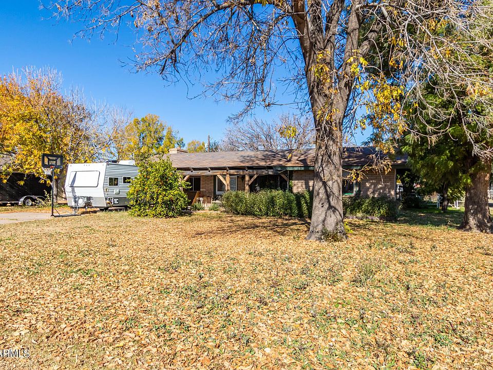 1st image of 2134 W Cheyenne Dr