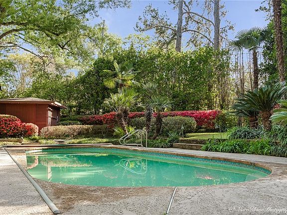 2nd image of 6727 Querbes Dr