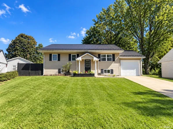 929 Virgil Dr, Gas City, IN 46933