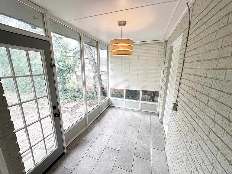 4307 N Indiana Ave — Photo 15