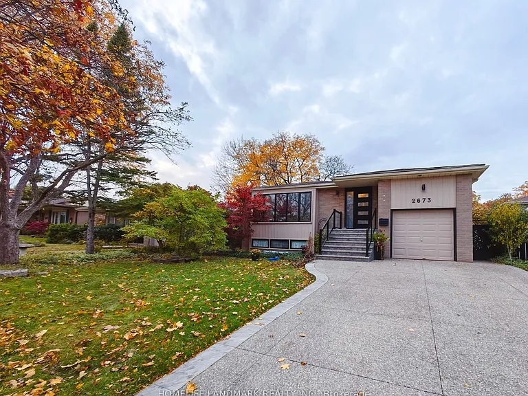 2673 Constable Rd — Photo 2