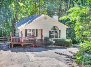 5674 Lakeview Ct, Gainesville, GA 30506