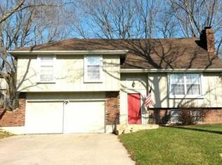 5905 NW Walnut Creek Cir, Kansas City, MO 64152