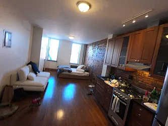 Rented by City Barn Realty Inc