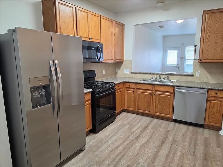 3418 Glenmore Meadow Dr — Photo 3
