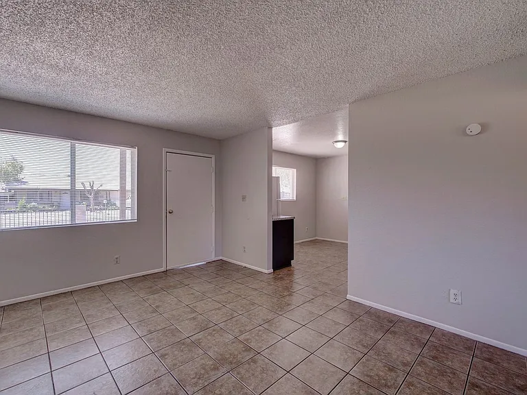 371 N Williams St — Photo 8