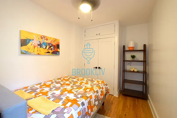 Rented by null | media 72