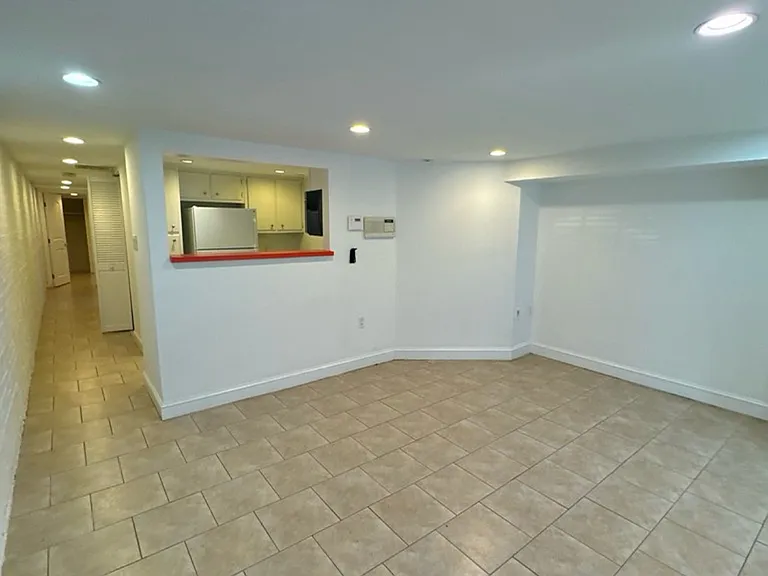 706 7th St SE #B — Photo 14