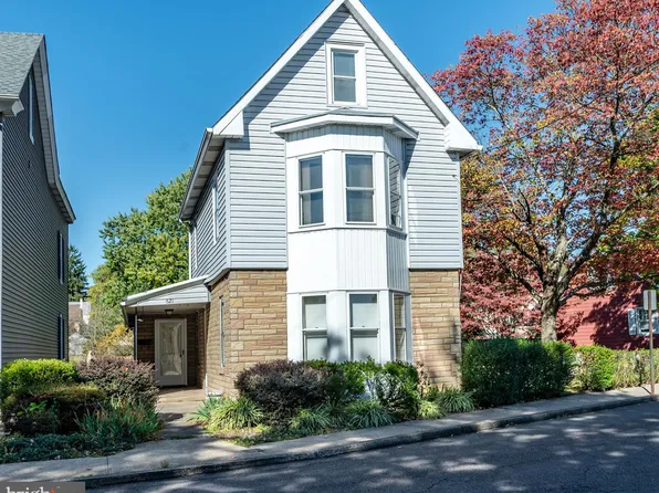 621 State St, Pottstown, PA 19464