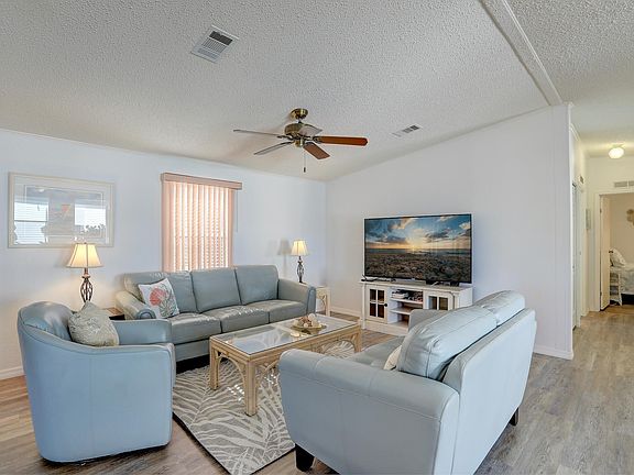 3rd image of 7576 Chasta Road
