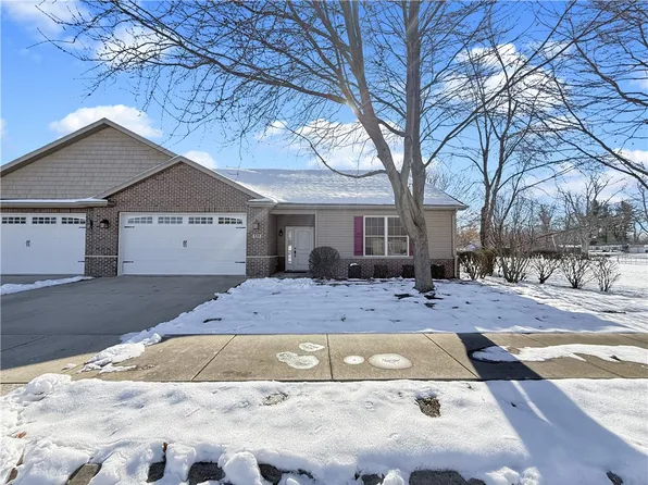 535 W Lourdes Pl, Decatur, IL 62526