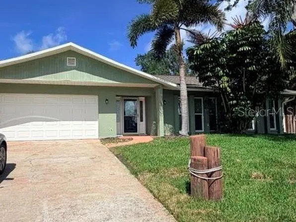 527 WAYFARER DRIVE, TARPON SPRINGS, FL 34689