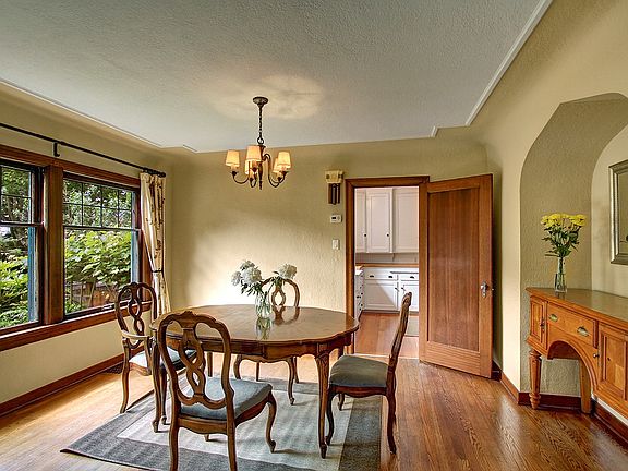 5th image of 7523 Mary Ave NW