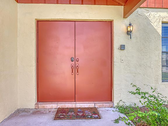 5th image of 2640 Starwood Circle