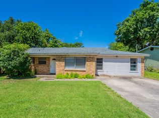 1030 Warden St, Benbrook, TX 76126