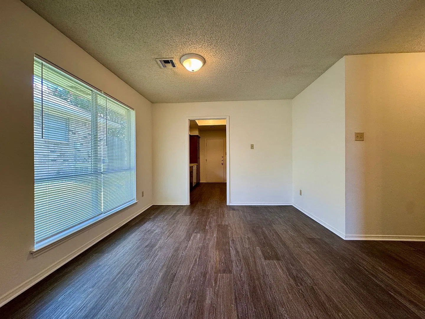 Duplex — Photo 4