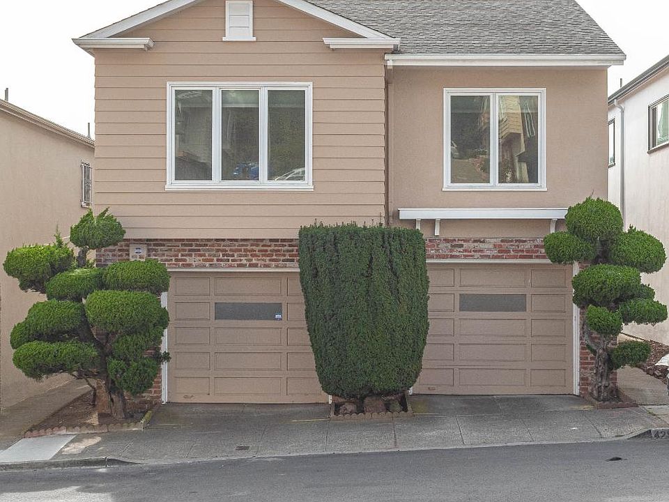 1st image of 425 Oak Park Dr
