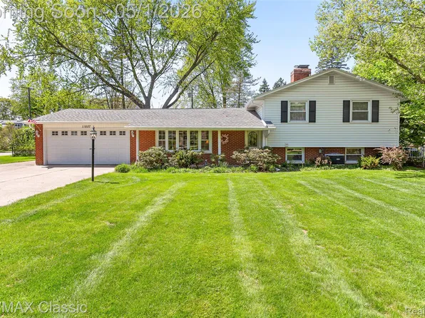 11807 Francis Ave, Plymouth, MI 48170