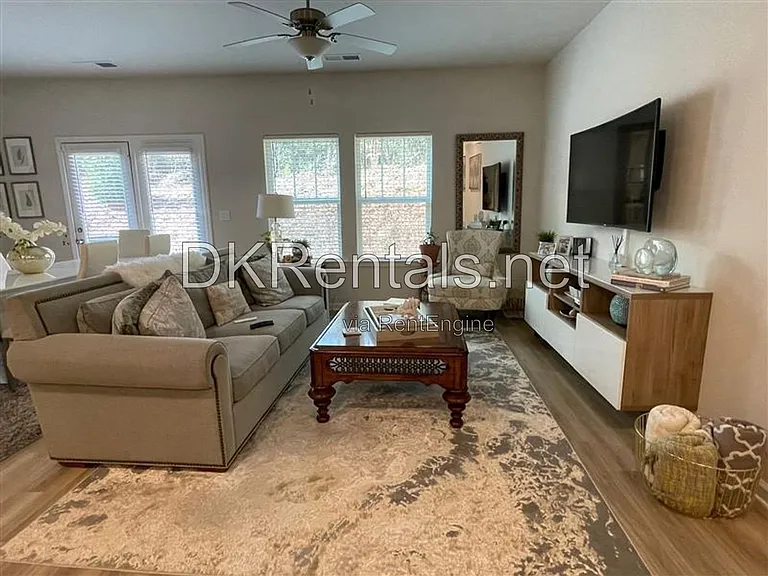 1375 Vayda Ct — Photo 10
