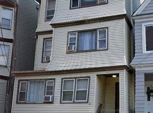 22 E 29th St #0, Bayonne, NJ 07002