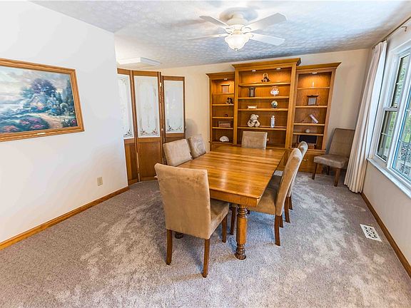 4th image of 1105 Sherwood Forest Dr