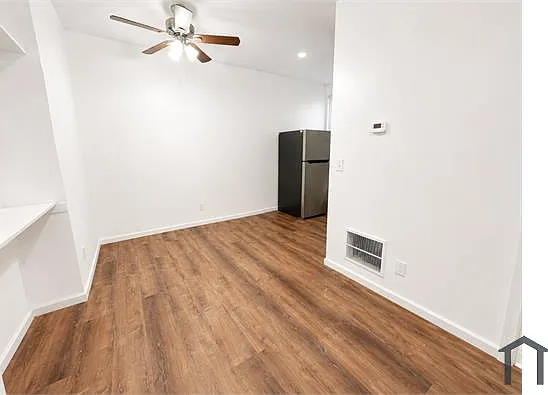 318 N Paca St #8 — Photo 3